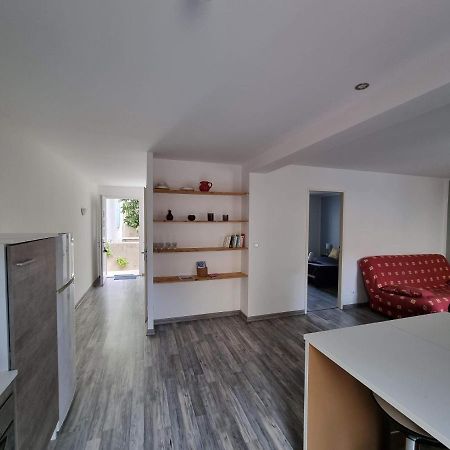ناربون T2 Avec Terrasse 25M², Garage, Plein Centre-Ville المظهر الخارجي الصورة
